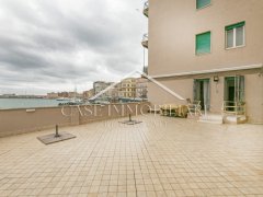 Anzio Porto, ampio trilocale con terrazza sul mare - 35